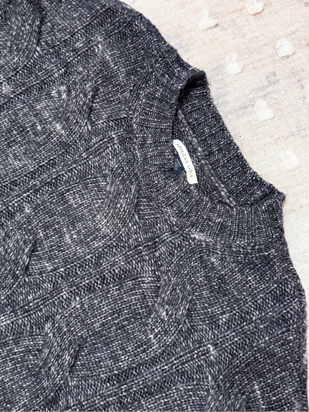 New! Cozy Soft Cable-Knit Relaxed Sweater American Eagle size M - Picture 2 of 5